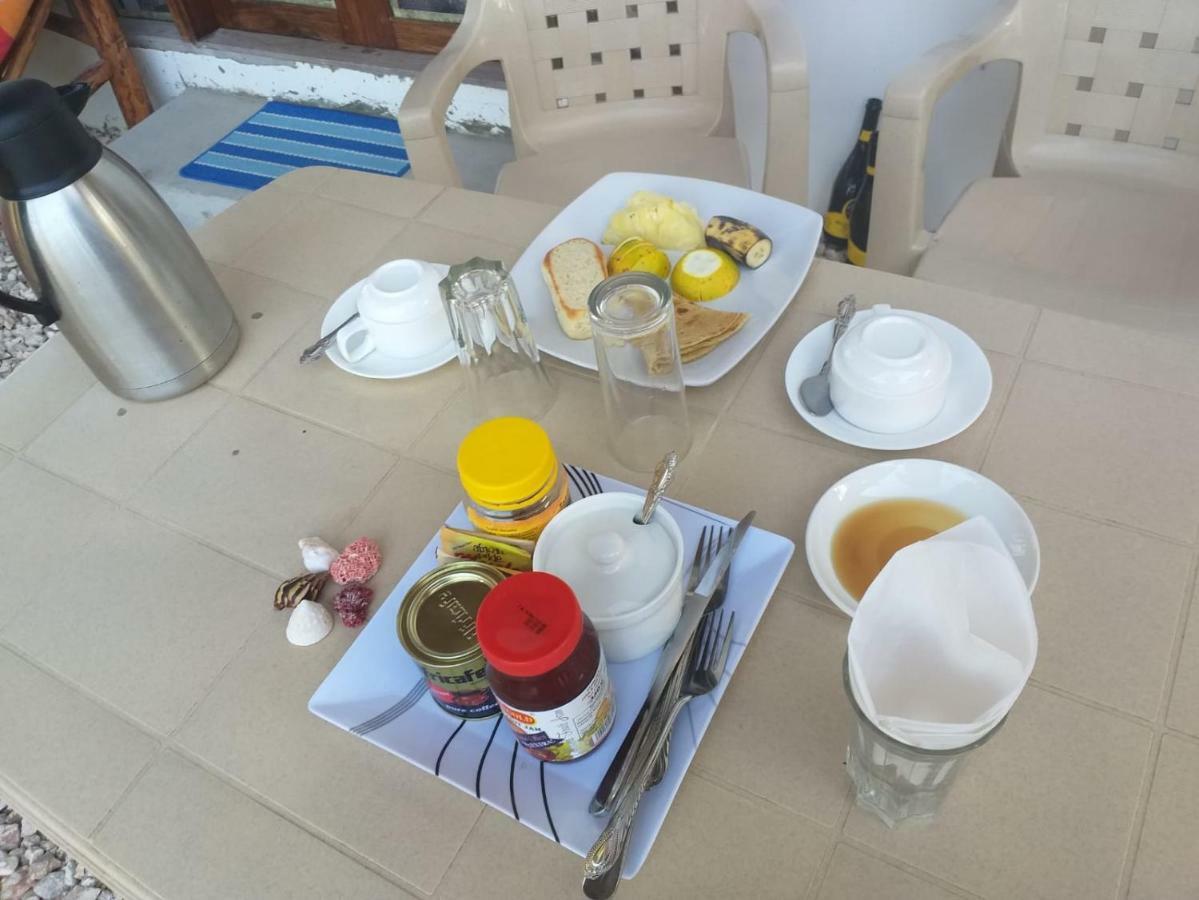Malik Villa-Matemwe Bnb And Restaurant Exterior foto