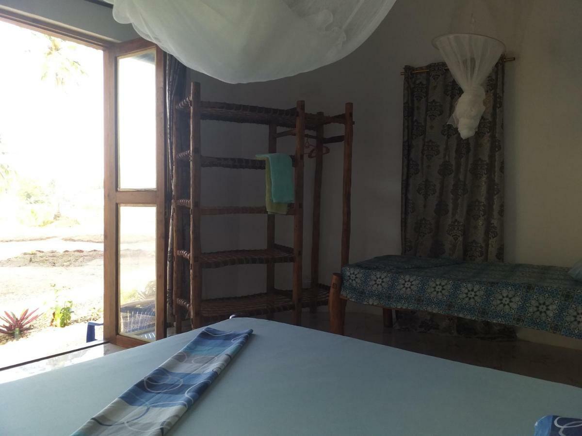 Malik Villa-Matemwe Bnb And Restaurant Exterior foto
