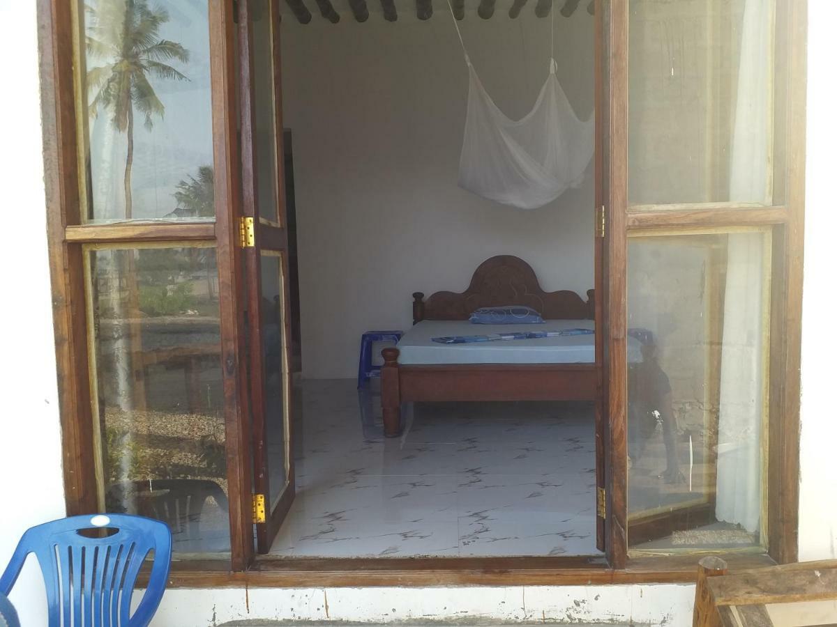 Malik Villa-Matemwe Bnb And Restaurant Exterior foto
