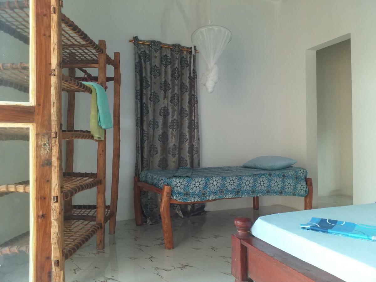 Malik Villa-Matemwe Bnb And Restaurant Exterior foto